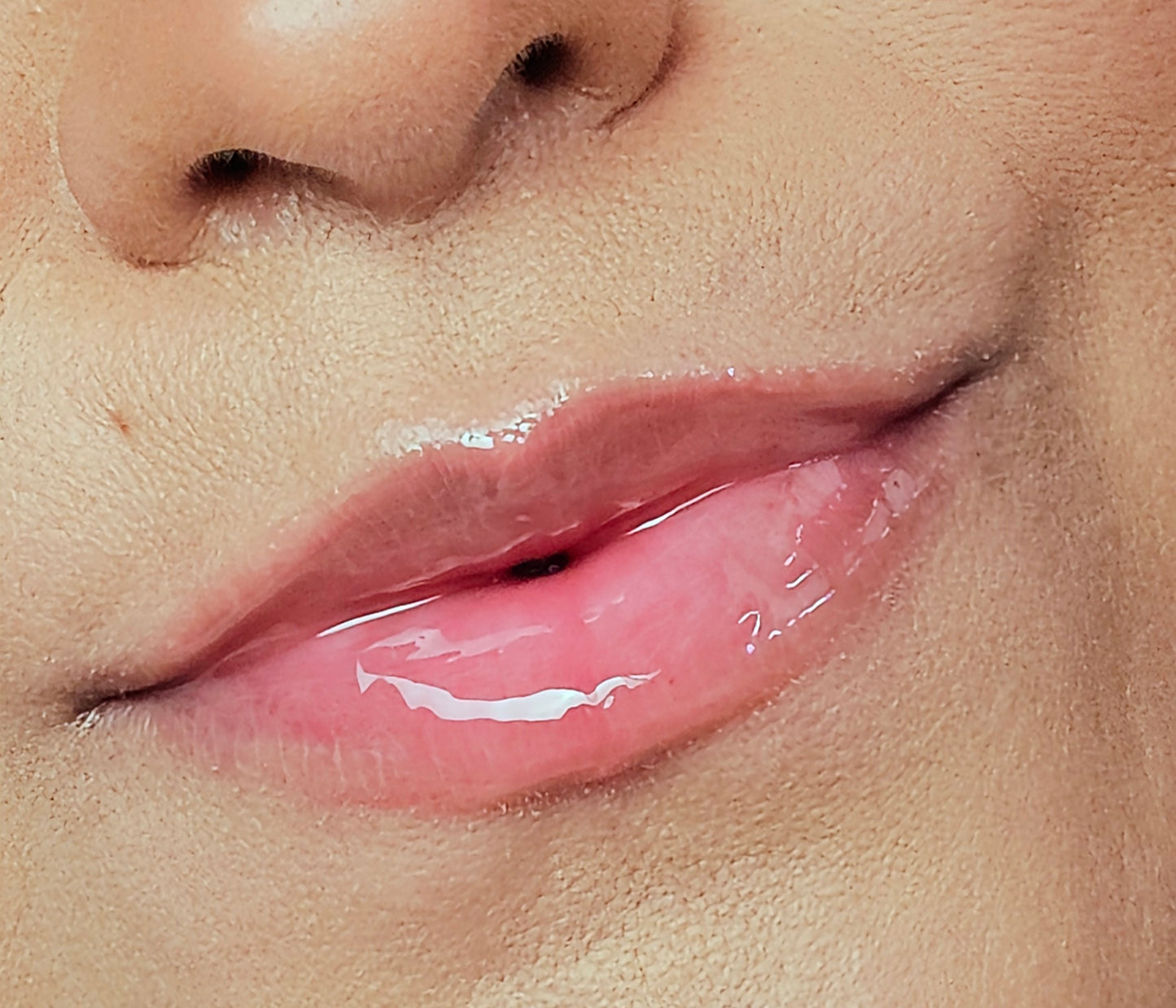 Glass Kiss Lip Gloss